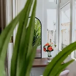 King Charles Boutique Ξενοδοχείο *
