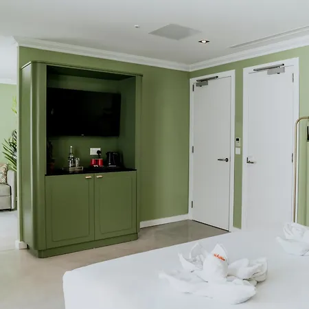 Hotel King Charles Boutique *