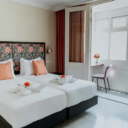 King Charles Boutique * La Valette