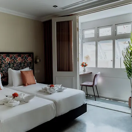 King Charles Boutique *