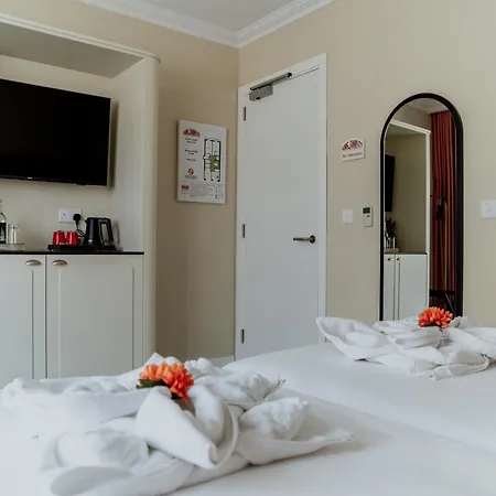 King Charles Boutique Hotel