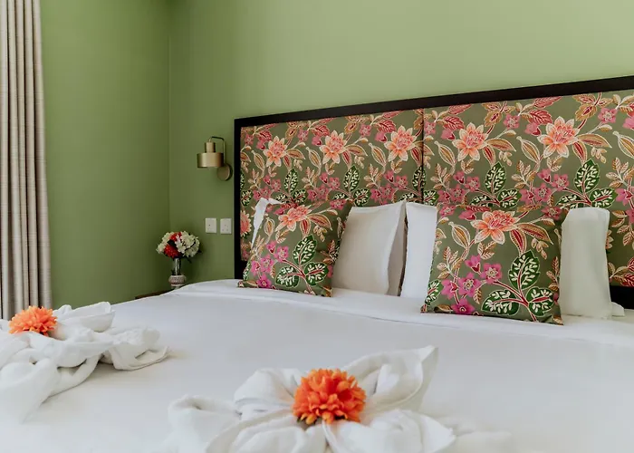 King Charles Boutique Hotel *