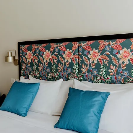 King Charles Hotel