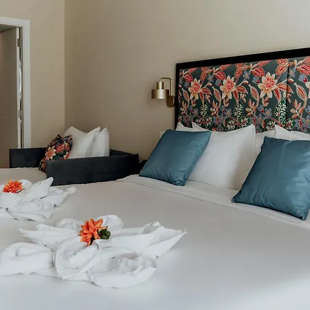 King Charles Hotel