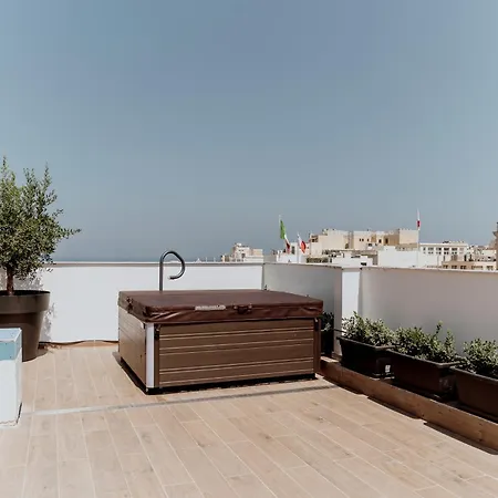 King Charles * Valletta