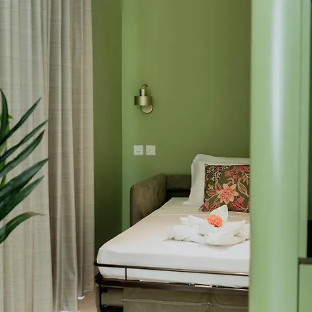 King Charles Boutique Otel