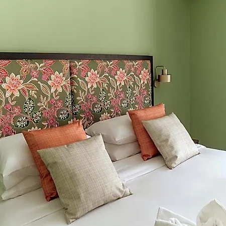 Hotel King Charles Boutique *