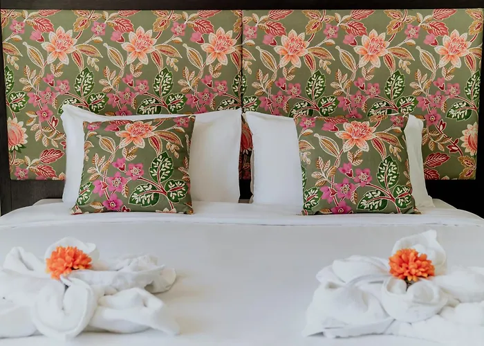 King Charles Boutique Βαλέτα