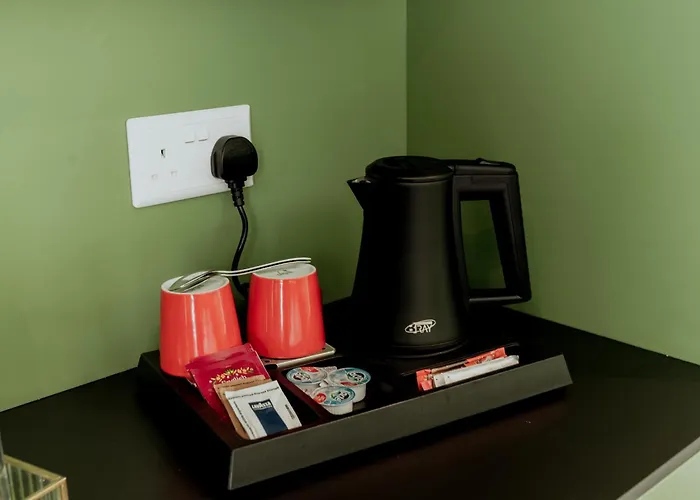 King Charles Boutique