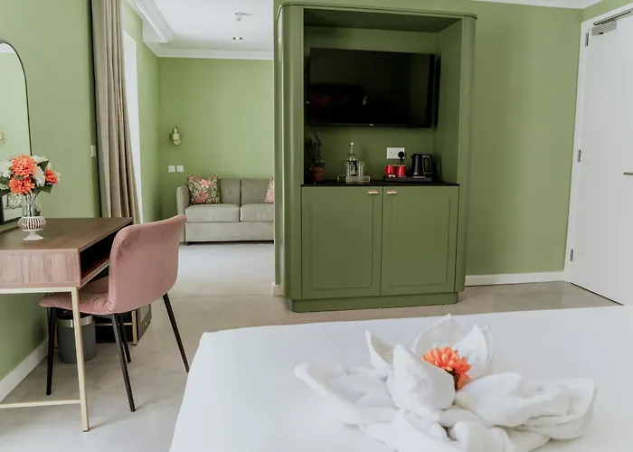 King Charles Boutique Hotel