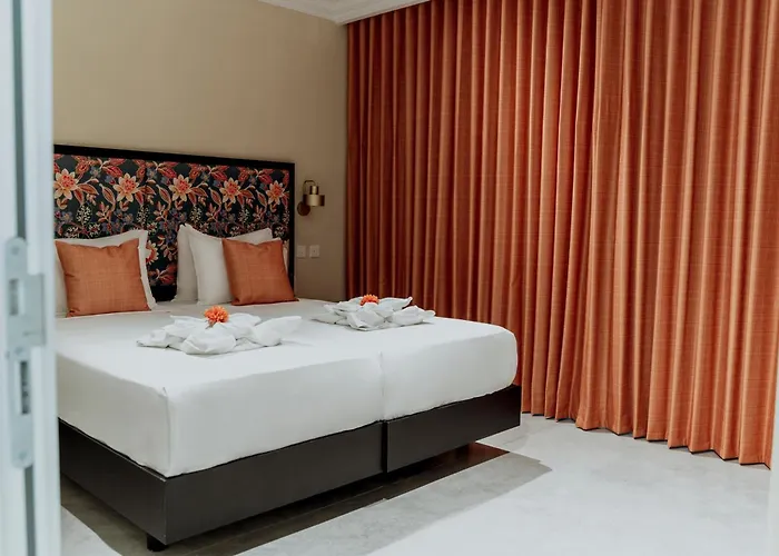 King Charles Boutique * Valletta